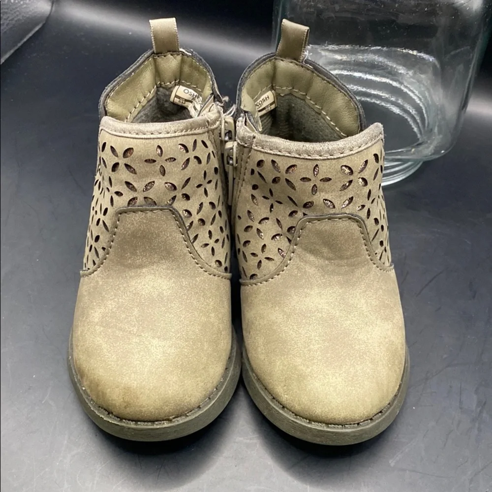 OshKosh B’gosh Toddler Girls Tan Ankle Boots Size 5M Side Zip Floral Cutout